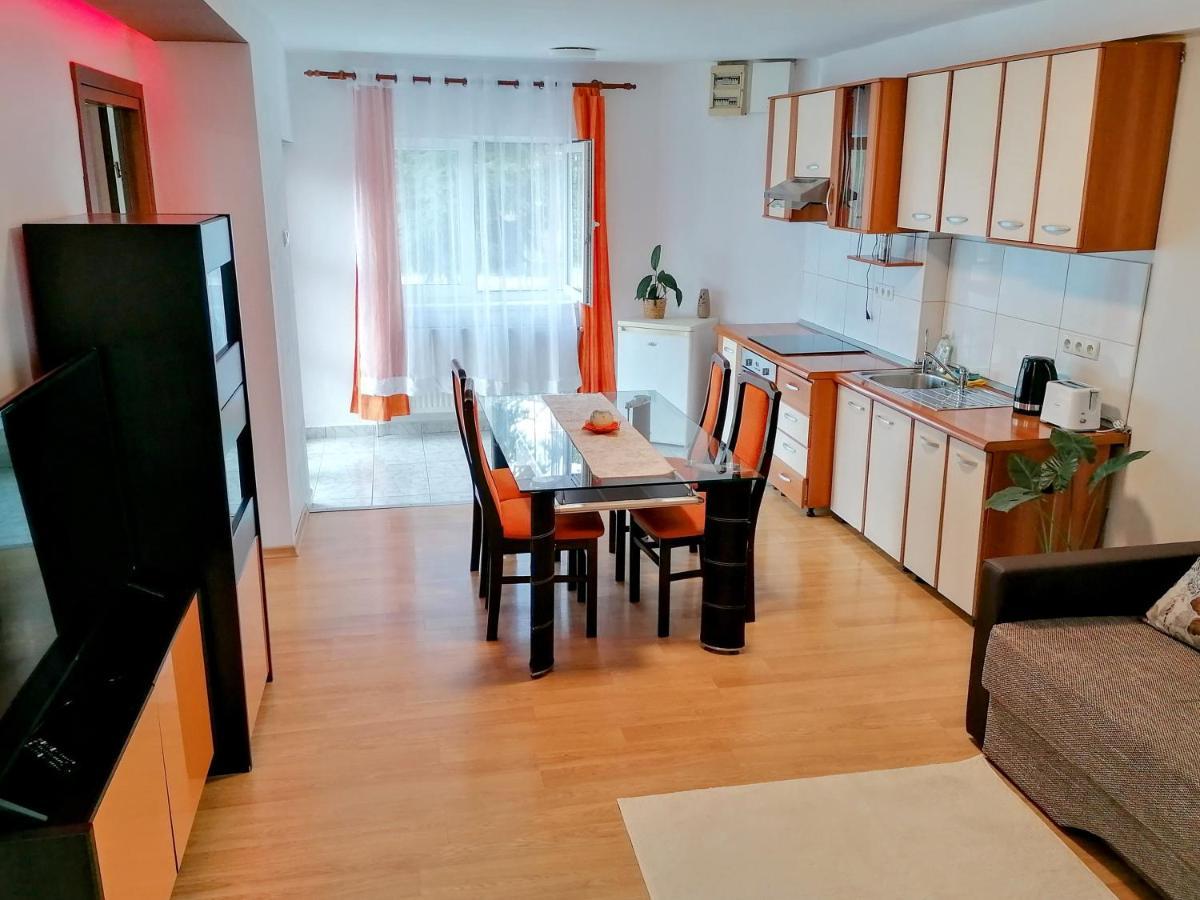 Lend Apartment Csíkszereda Kültér fotó